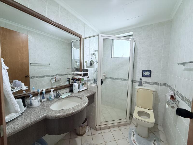 Common Bathroom - Original