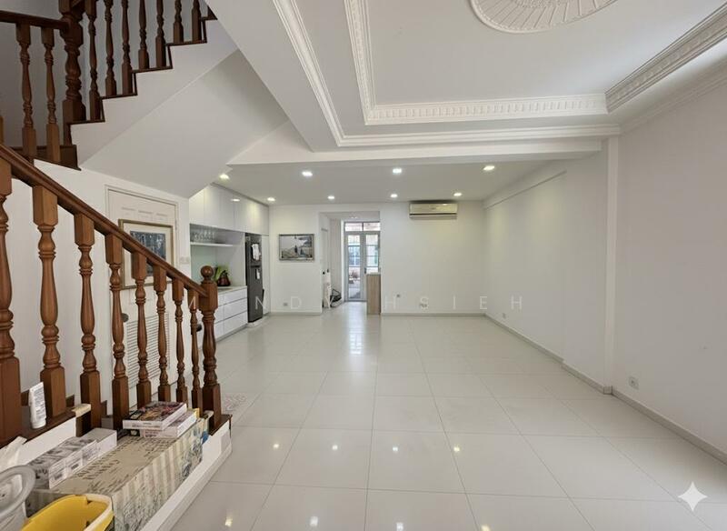 Spacious Dining Hall