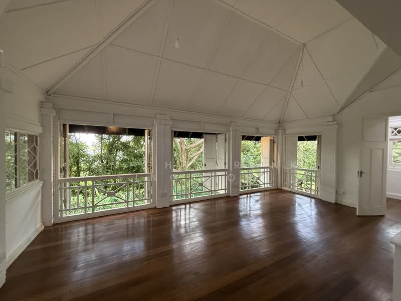 Verandah & Living Room