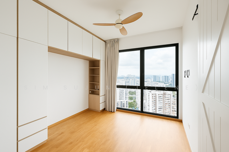 Master Bedroom (can fit queen)