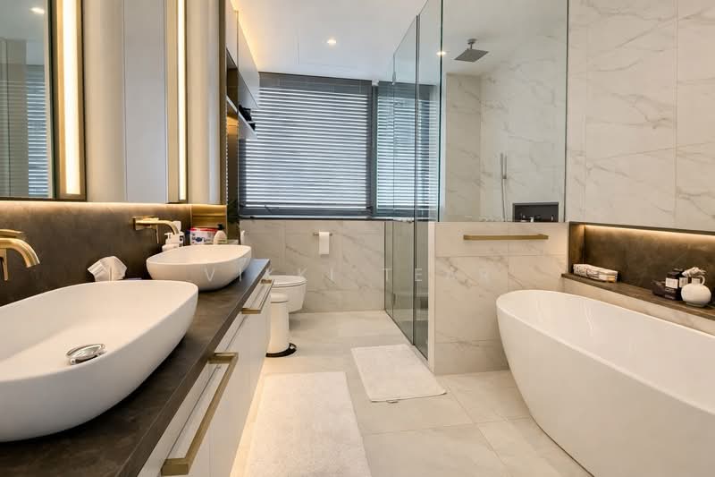 Hilltops, 99 Cairnhill Circle, 5 Bedrooms, 2,874 sqft, Condominium For Sale, by Vikki Tear, 500004283 - Bathroom - PropertyGuru.com.sg