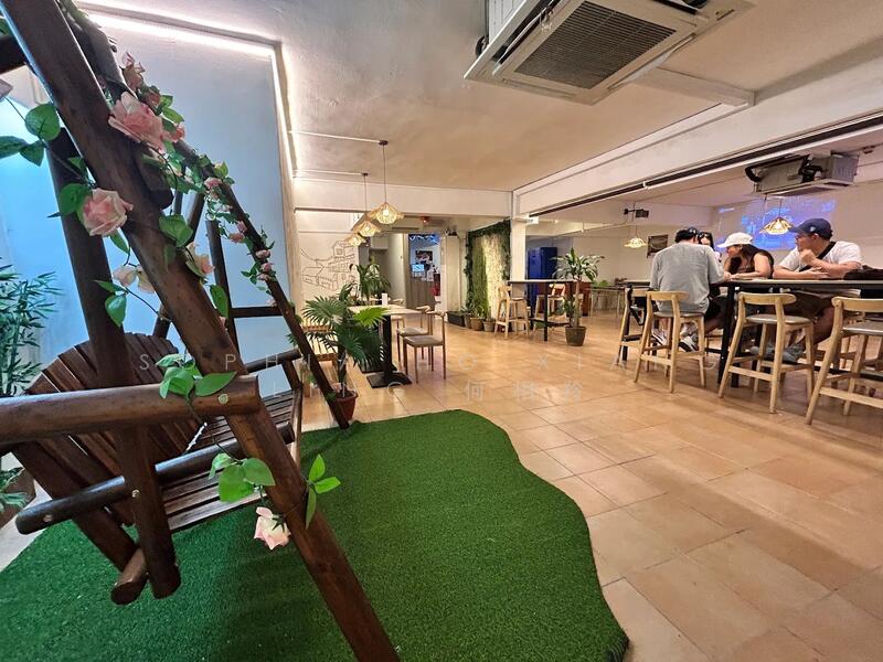 Geylang Road, Geylang Road, 2,000 sqft, Food & Beverage For Rent, by Sophia Ho Xiang Ling 何相羚, 500004387 - Living Room - CommercialGuru.com.sg