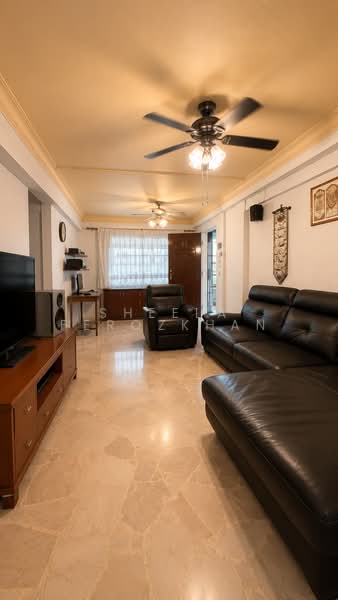 351 Clementi Avenue 2, 351 Clementi Avenue 2, 3 Bedrooms, 990 sqft, HDB Flat For Sale, by Sheela Ferozkhan, 500004483 - Living Room - PropertyGuru.com.sg
