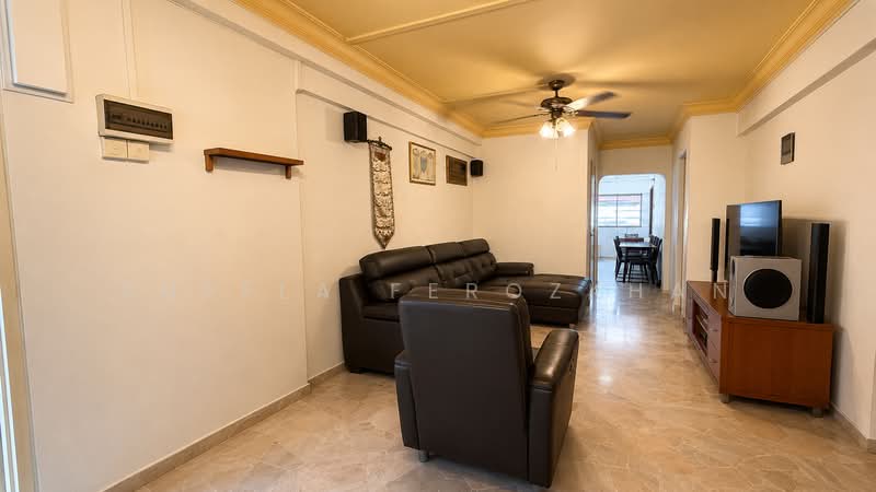 351 Clementi Avenue 2, 351 Clementi Avenue 2, 3 Bedrooms, 990 sqft, HDB Flat For Sale, by Sheela Ferozkhan, 500004483 - Living Room - PropertyGuru.com.sg