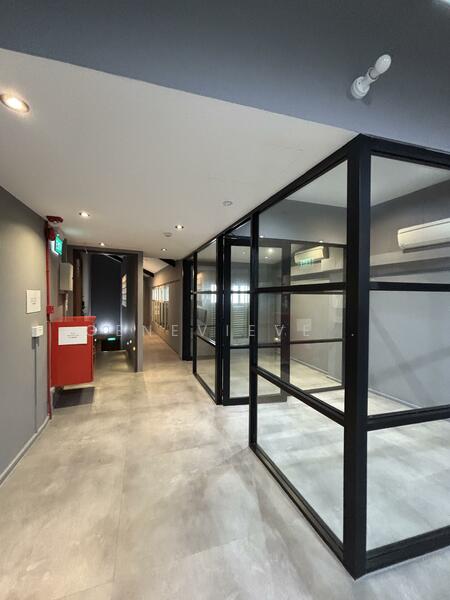 Arab Street Office, Retail, Showroom, Arab Street, North Bridge Road,, 2,300 sqft, Shop / Shophouse For Rent, by Genevieve ., 500004652 - Corridor - CommercialGuru.com.sg