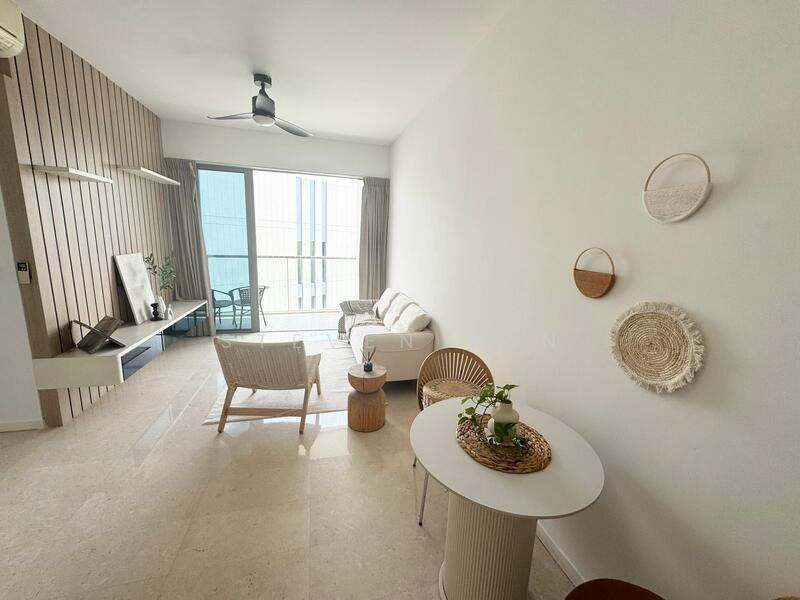 Skies Miltonia, 35 Miltonia Close, 3 Bedrooms, 1,076 sqft, Condominium For Sale, by Steven Yan, 500004681 - Living Room - PropertyGuru.com.sg