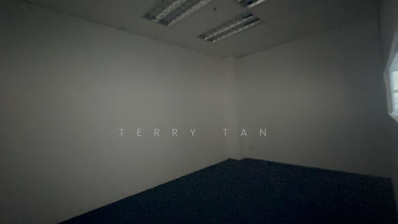 Alpha Industrial Building, 7 Toh Guan Road East, Boon Lay / Jurong / Tuas, 1,959 sqft, Factory / Workshop (B2) For Rent, by Terry Tan, 500004704 - Interior - CommercialGuru.com.sg