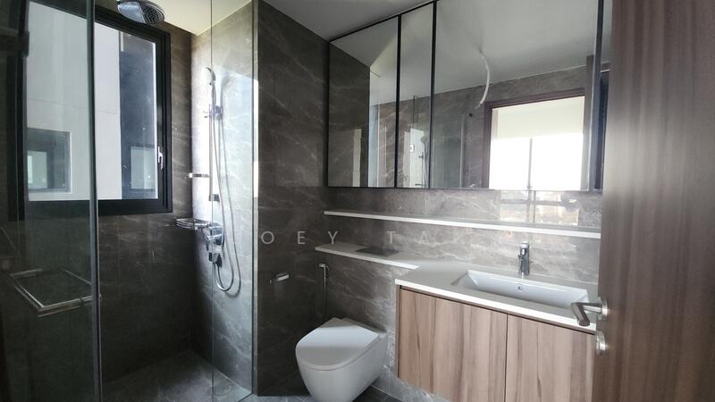 Lentor Modern, Lentor Central, 3 Bedrooms, 990 sqft, Condominium For Sale, by Joey Tan, 500004762 - Bathroom - PropertyGuru.com.sg