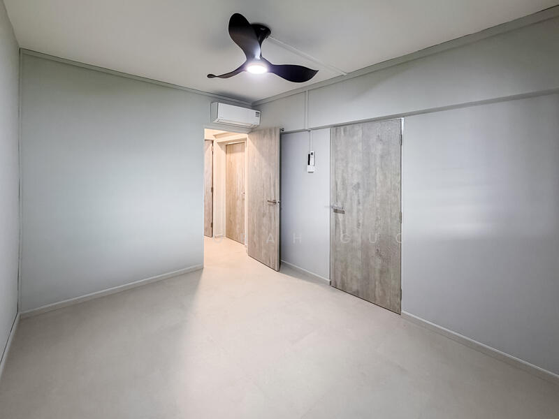 Living Room or Bedroom (Unfurnished)