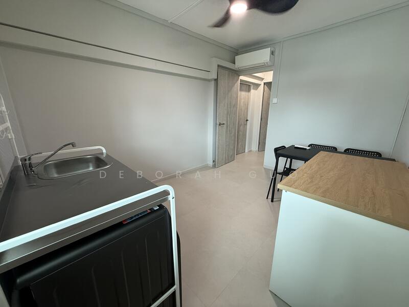 Dining Room/ Kitchenette