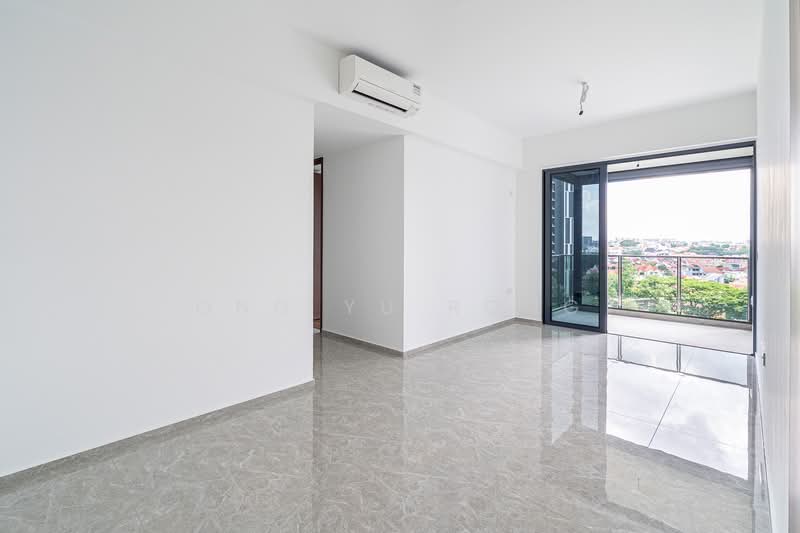 Bartley Vue, 8 Jalan Bunga Rampai, 3 Bedrooms, 1,044 sqft, Condominium For Sale, by Ong Yu Rong, 500004987 - Balcony - PropertyGuru.com.sg