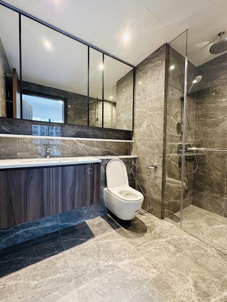 Lentor Modern, 5 Lentor Central, Mandai / Upper Thomson, 2 Bedrooms, 732 sqft, Condominium For Sale, by Emmanuel Chia, 500005083 - Bathroom - PropertyGuru.com.sg