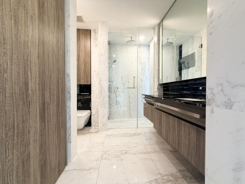 Wallich Residence, 3 Wallich Street, 2 Bedrooms, 915 sqft, Condominium For Rent, by Alex Goh, 500005118 - Bathroom - PropertyGuru.com.sg