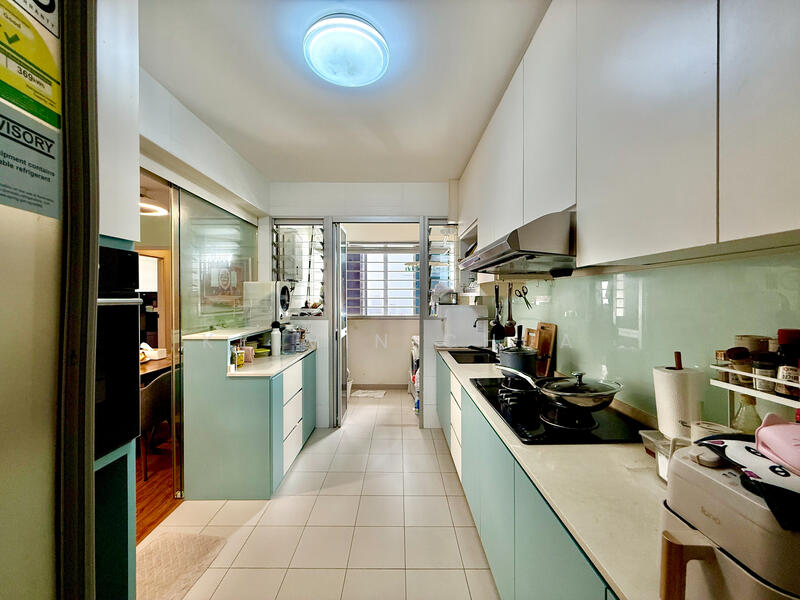 For Sale - 445A Bukit Batok West Avenue 8