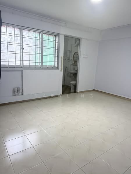 240 Yishun Ring Road, 240 Yishun Ring Road, 3 Bedrooms, 1,302 sqft, HDB Flat For Sale, by Daryl Ng, 500005204 - Bathroom - PropertyGuru.com.sg