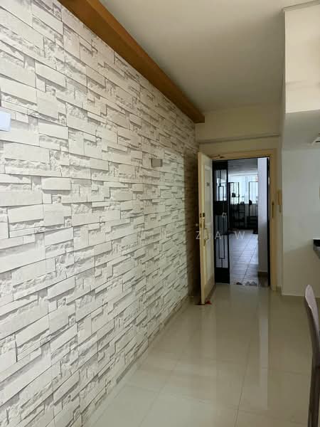 Parkview Apartments, 1 Bukit Batok Street 25, 2 Bedrooms, 936 sqft, Apartment For Sale, by Justin Zaw, 500005313 - Entrance - PropertyGuru.com.sg
