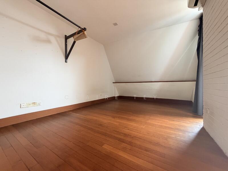 For Sale - Mount Faber Lodge