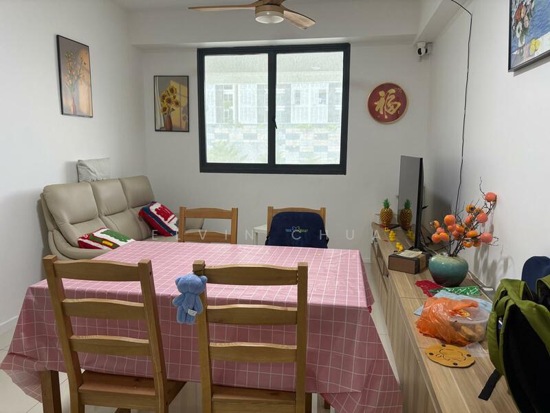 Living & Dining Area