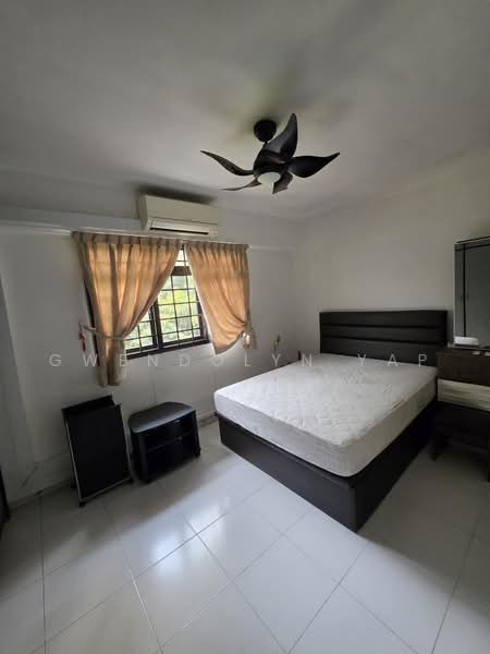 679 Choa Chu Kang Crescent, 679 Choa Chu Kang Crescent, 4 Bedrooms, 1,313 sqft, HDB Flat For Sale, by Gwendolyn Yap, 500005528 - Bedroom - PropertyGuru.com.sg