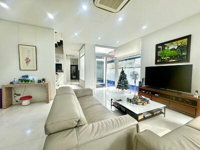 For Sale - Stevens MRT / SCGS / Robin Close