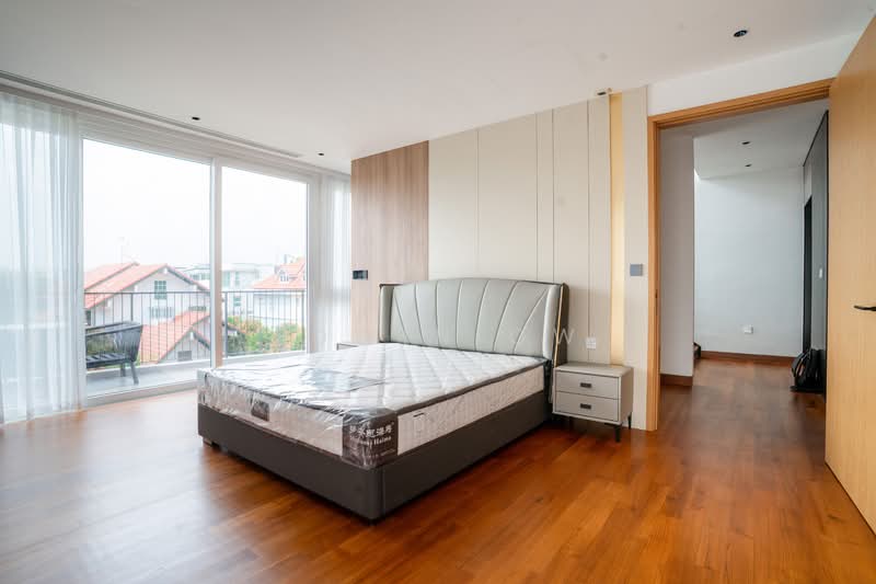 SUPER RARE BRAND NEW 3.5 STRY PRIME LOCATION D15, EAST COAST RD / JOO CHIAT / CHANGI RD / MARINA PARADE, 5 Bedrooms, 7,000 sqft, Terraced House For Sale, by Edwin Ow, 500005653 - Bedroom - PropertyGuru.com.sg