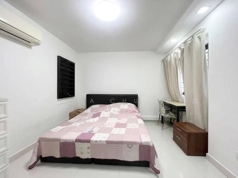 688A Choa Chu Kang Drive, 688A Choa Chu Kang Drive, 3 Bedrooms, 1,184 sqft, HDB Flat For Sale, by Angela Chua 蔡斯琪, 500005694 - Bedroom - PropertyGuru.com.sg