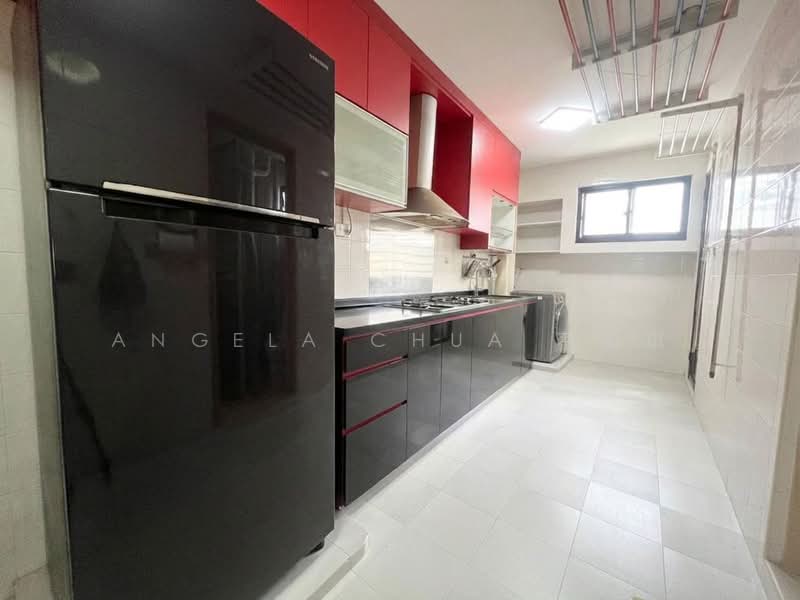 688A Choa Chu Kang Drive, 688A Choa Chu Kang Drive, 3 Bedrooms, 1,184 sqft, HDB Flat For Sale, by Angela Chua 蔡斯琪, 500005694 - Kitchen - PropertyGuru.com.sg