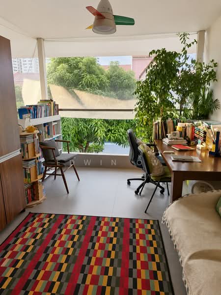 D15 RARE GEM EAST COAST SUPERB LOCATION, EAST COAST / EVERITT RD / TEMBELING RD / JOO CHIAT, 4 Bedrooms, 2,500 sqft, Terraced House For Sale, by Edwin Ow, 500005746 - Study - PropertyGuru.com.sg