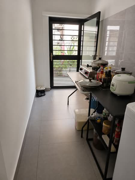 D15 RARE GEM EAST COAST SUPERB LOCATION, EAST COAST / EVERITT RD / TEMBELING RD / JOO CHIAT, 4 Bedrooms, 2,500 sqft, Terraced House For Sale, by Edwin Ow, 500005746 - Kitchen - PropertyGuru.com.sg