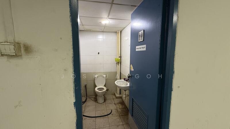 Nordix, 1 Woodlands Industrial Park E2, 7,320 sqft, Factory / Workshop (B2) For Rent, by Joshua Goh, 500005864 - Bathroom - CommercialGuru.com.sg
