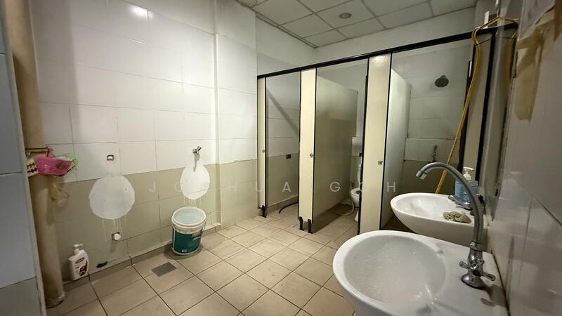 Nordix, 1 Woodlands Industrial Park E2, 7,320 sqft, Factory / Workshop (B2) For Rent, by Joshua Goh, 500005864 - Bathroom - CommercialGuru.com.sg