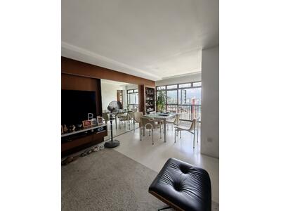 For Sale - 19 Dover Crescent