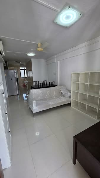 5 Jalan Batu, 5 Jalan Batu, 3 Bedrooms, 645 sqft, HDB Flat For Sale, by Jessica Liang, 500006061 - Living Room - PropertyGuru.com.sg