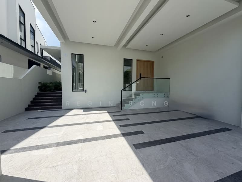 Lucky hills, Jalan Limau Nipis, Bedok terrace, Bedok road, , 6 Bedrooms, 6,500 sqft, Corner Terrace For Sale, by Regin Jong, 500006117 - Porch - PropertyGuru.com.sg