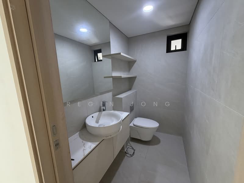 Lucky hills, Jalan Limau Nipis, Bedok terrace, Bedok road, , 6 Bedrooms, 6,500 sqft, Corner Terrace For Sale, by Regin Jong, 500006117 - Bathroom - PropertyGuru.com.sg