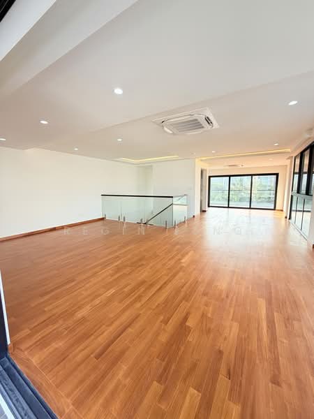 Lucky hills, Jalan Limau Nipis, Bedok terrace, Bedok road, Lucky hills, Jalan Limau Nipis, Bedok terrace, Bedok road, 6 Bedrooms, 6,000 sqft, Corner Terrace For Sale, by Regin Jong, 500006117 - Living Room - PropertyGuru.com.sg