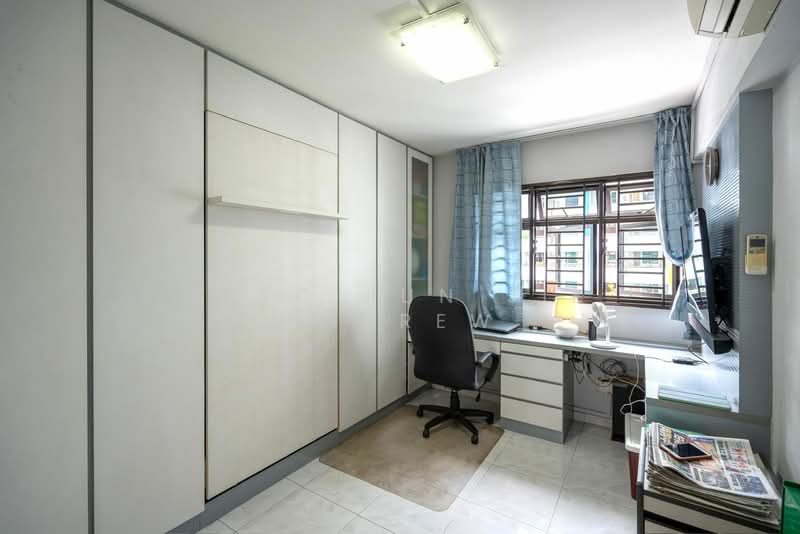43 Chai Chee Street HDB Flat For Sale at S$ 510,000 | PropertyGuru Singapore - Study