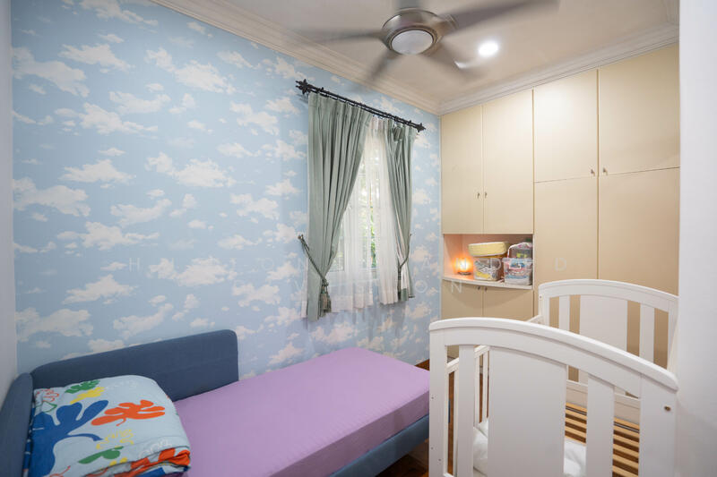 $1,3xx psf Semi-d w/ natural basement @ Chuan Drive, Chuan Drive, Chuan Place, Chuan Link, Hougang / Punggol / Sengkang, 5 Bedrooms, 3,500 sqft, Semi-Detached House For Sale, by TRAVIS SEAH, 500006286 - Bedroom - PropertyGuru.com.sg