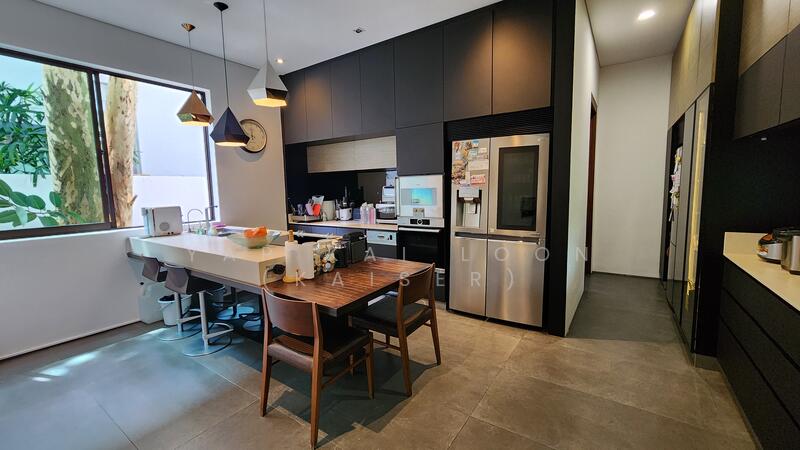 Trevose Crescent 2 Storey Detached House with Basement and Swimming Pool Detached House For Sale at S$ 24,800,000 | PropertyGuru Singapore