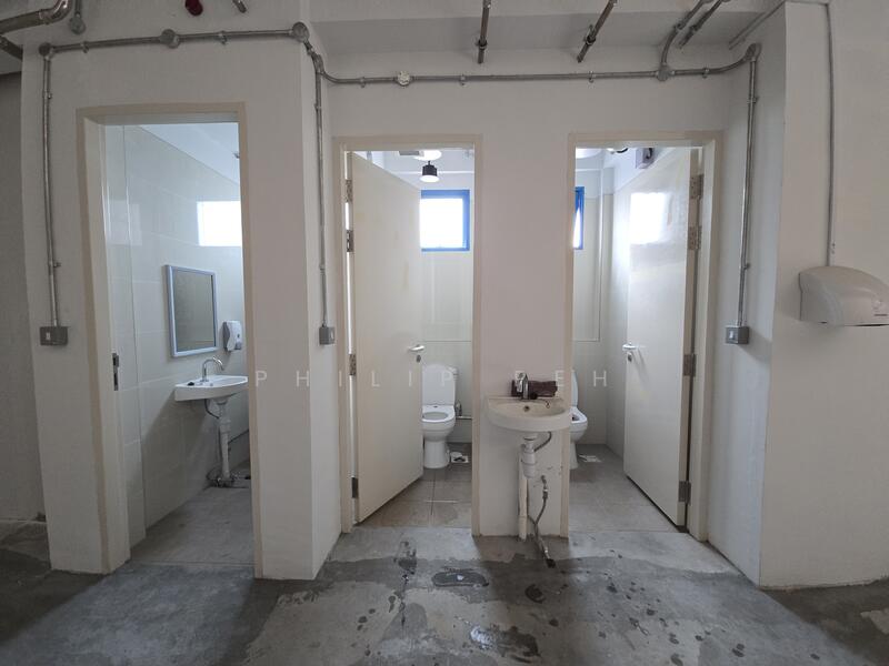 Ground Floor, Big Format, Food Factory Production EASTERN Singapore, Tampines Street 92, 6,240 sqft, Factory / Workshop (B2) For Rent, by Philip Peh, 500006294 - Bathroom - CommercialGuru.com.sg