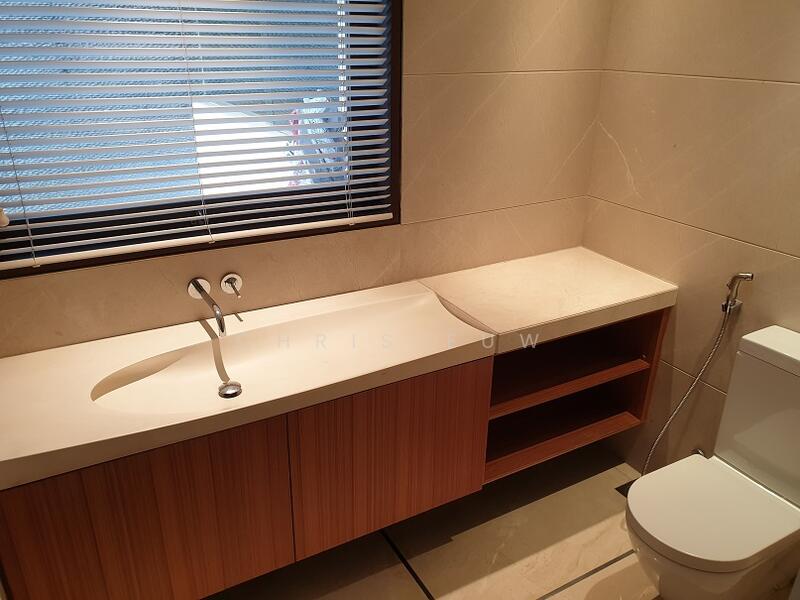 77 Ocean Drive Bungalow House For Sale at S$ 33,500,000 | PropertyGuru Singapore - Bathroom