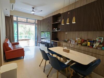 For Sale - Stars of Kovan