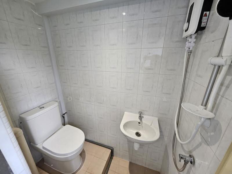 Chancery Court, 36A Dunearn Road, Newton / Novena, 3 Bedrooms, 2,034 sqft, Condominium For Rent, by Johnny Chia, 500006393 - Bathroom - PropertyGuru.com.sg