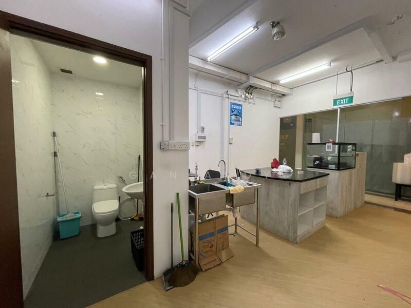 Vibes @ East Coast, 308 Telok Kurau Road, 301 sqft, Shop / Shophouse For Sale, by Gan Andy, 500006419 - Bathroom - CommercialGuru.com.sg
