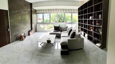 For Rent - Lloyd Mansion