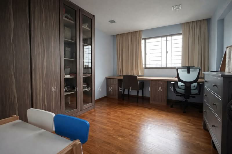 227 Jurong East Street 21, 227 Jurong East Street 21, 3 Bedrooms, 1,291 sqft, HDB Flat For Sale, by Margaret Tan, 500006445 - Study - PropertyGuru.com.sg