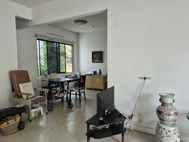 Botanic Gardens View, 27 Taman Serasi, 3 Bedrooms, 1,440 sqft, Apartment For Sale, by Freda Chang, 500006615 - Living Room - PropertyGuru.com.sg