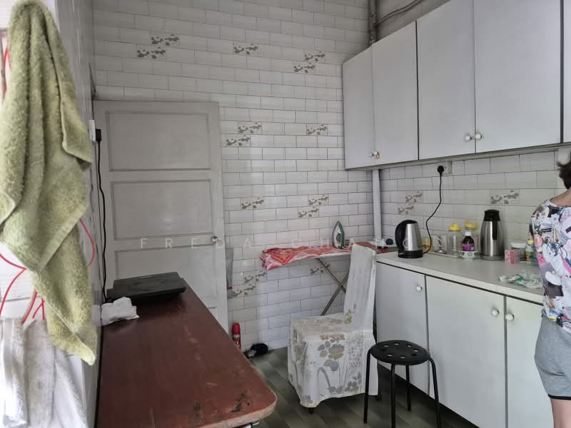 Botanic Gardens View, 27 Taman Serasi, 3 Bedrooms, 1,440 sqft, Apartment For Sale, by Freda Chang, 500006615 - Kitchen - PropertyGuru.com.sg
