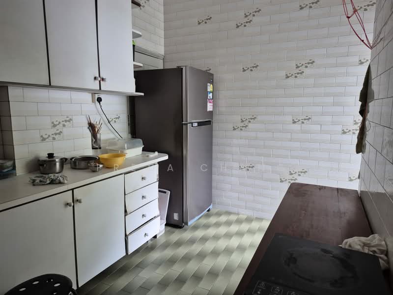Botanic Gardens View, 27 Taman Serasi, 3 Bedrooms, 1,440 sqft, Apartment For Sale, by Freda Chang, 500006615 - Kitchen - PropertyGuru.com.sg
