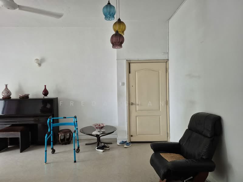 Botanic Gardens View, 27 Taman Serasi, 3 Bedrooms, 1,440 sqft, Apartment For Sale, by Freda Chang, 500006615 - Living Room - PropertyGuru.com.sg